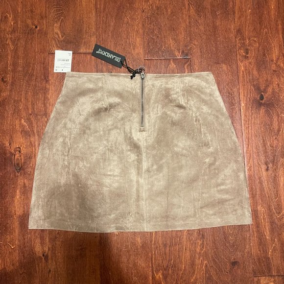 NWT Blank NYC Leather Suede Classic Modern Mini Skirt - Size 29 - Picture 5 of 7